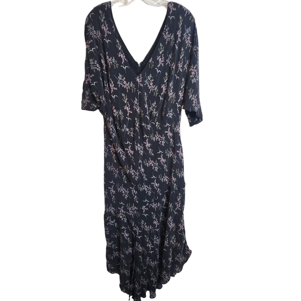 Lane Bryant Split Skirt 26/28 V-Neck Dress, Floral Pattern